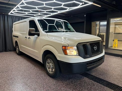 Used 2016 Nissan NV 1500 SV w/ Technology Package RWD image 9