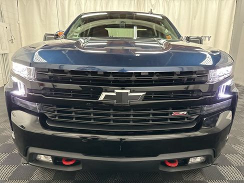Used 2022 Chevrolet Silverado 1500 LT Trail Boss w/ Bed Protection Package AWD/4WD image 4