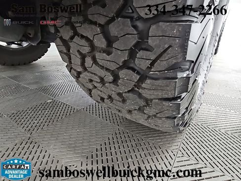 Used 2024 Chevrolet Colorado Z71 image 43