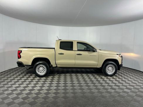 Used 2023 Chevrolet Colorado W/T image 5