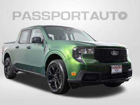 Used 2025 Ford Maverick XLT w/ XLT Luxury Package AWD/4WD image 3