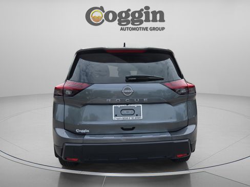 New 2026 Nissan Rogue SV FWD image 4