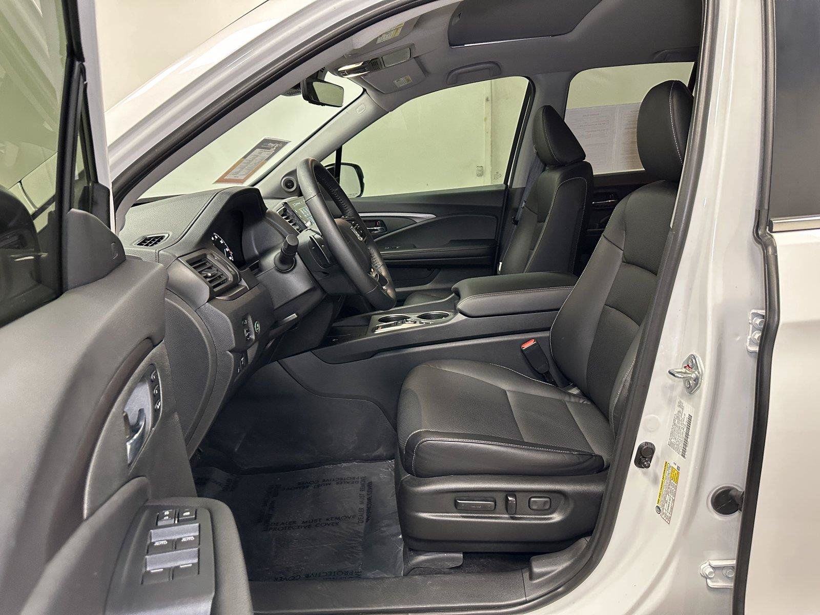 Certified 2025 Honda Ridgeline RTL+ image 22
