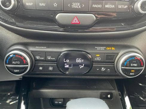 Used 2025 Kia Soul GT-Line w/ GT-Line Technology Package FWD image 22