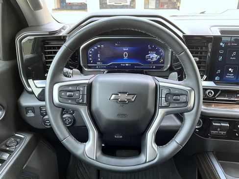 Used 2023 Chevrolet Silverado 1500 LT Trail Boss image 11