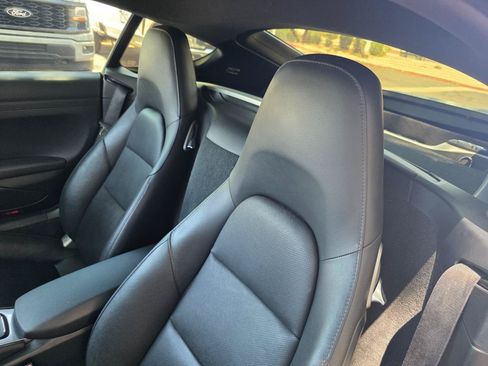 Used 2018 Porsche 718 Cayman RWD image 34
