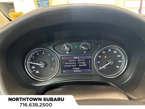 Used 2021 Buick Enclave Essence w/ Sound and Sites Package AWD/4WD image 7