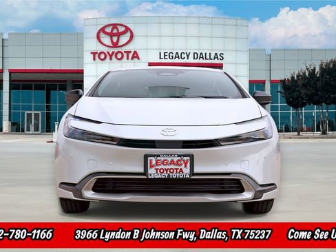 New 2026 Toyota Prius Plug-In Hybrid image 5