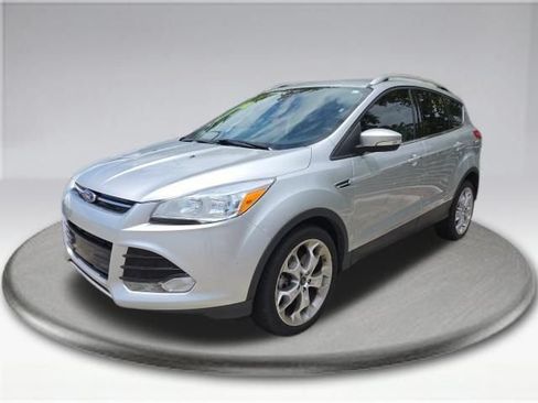 Used 2016 Ford Escape Titanium FWD image 11