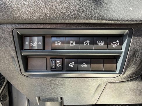 Used 2025 Toyota Sequoia SR5 image 13