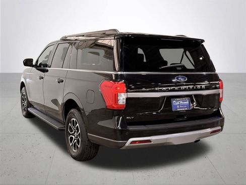 Used 2024 Ford Expedition Max XLT image 10