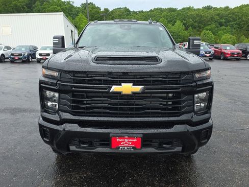 New 2026 Chevrolet Silverado 2500 Custom w/ Custom Convenience Package AWD/4WD image 3