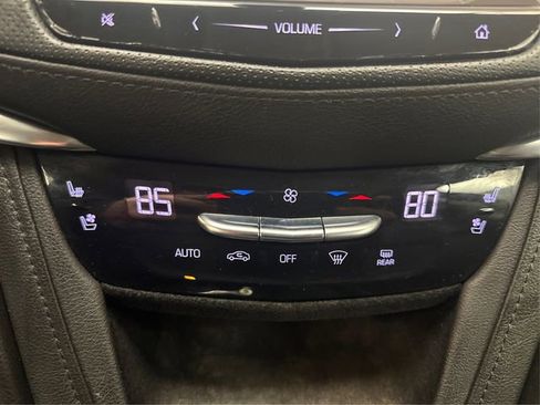 Used 2018 Cadillac XT5 Premium Luxury image 32