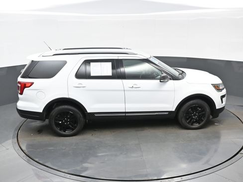Used 2019 Ford Explorer XLT w/ Equipment Group 201A image 39