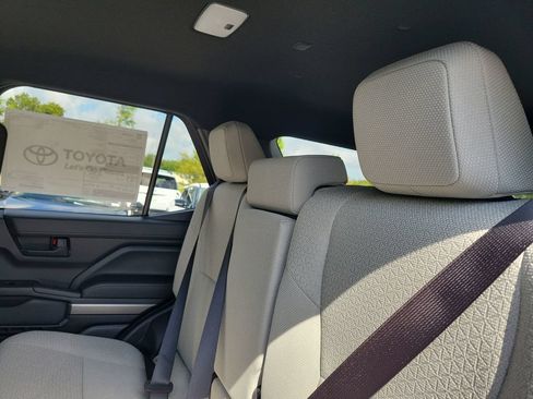 New 2026 Toyota 4Runner SR5 AWD/4WD image 24