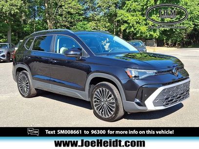 Certified 2025 Volkswagen Taos SE