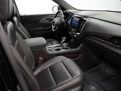 Used 2023 Chevrolet Traverse LT w/ Rear Camera Mirror Package AWD/4WD image 30