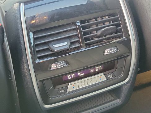 Used 2023 BMW X6 xDrive40i w/ M Sport Package AWD/4WD image 14