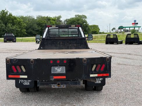 Used 2019 Ford F550 4x4 Regular Cab Super Duty image 6