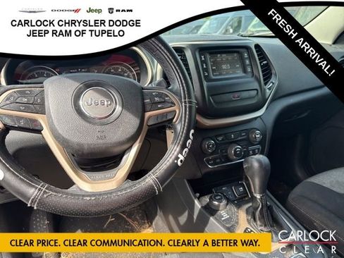 Used 2014 Jeep Cherokee Latitude image 23