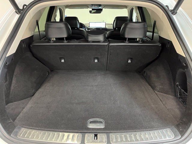 Used 2025 Genesis GV70 2.5T AWD/4WD image 14