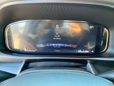 Used 2025 Jeep Wagoneer Series II image 14