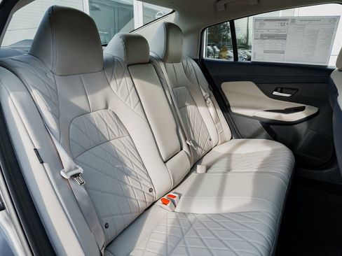 New 2026 Nissan Sentra SL w/ Floor Mat Package FWD image 25