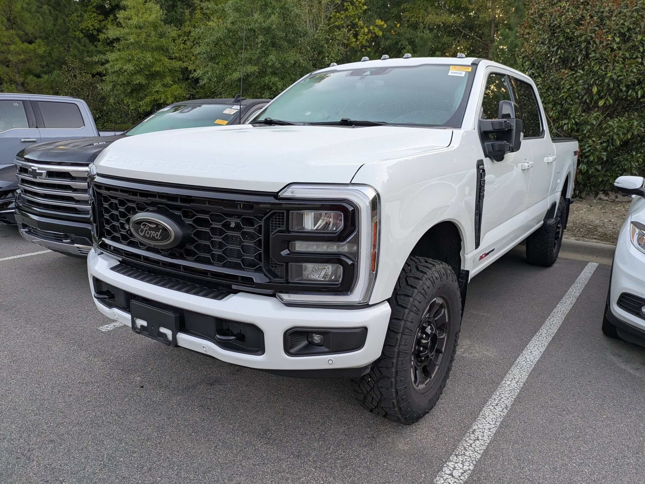 Certified 2025 Ford F350 Lariat w/ Lariat Ultimate Package AWD/4WD image 3