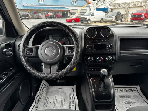 Used 2011 Jeep Patriot Latitude image 12