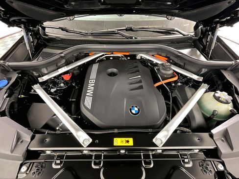 New 2026 BMW X5 xDrive50e AWD/4WD image 12