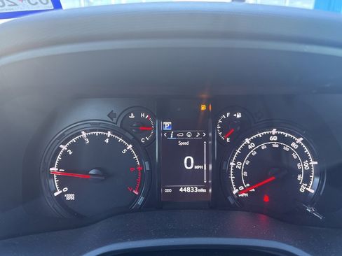 Used 2023 Toyota 4Runner SR5 Premium image 9