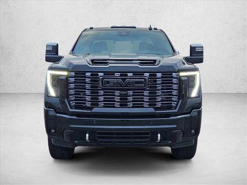 Used 2025 GMC Sierra 2500 Denali Ultimate AWD/4WD image 2