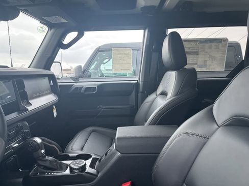 New 2026 Ford Bronco Badlands image 28