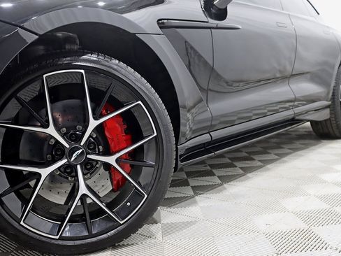 Used 2024 Aston Martin DBX 707 image 5