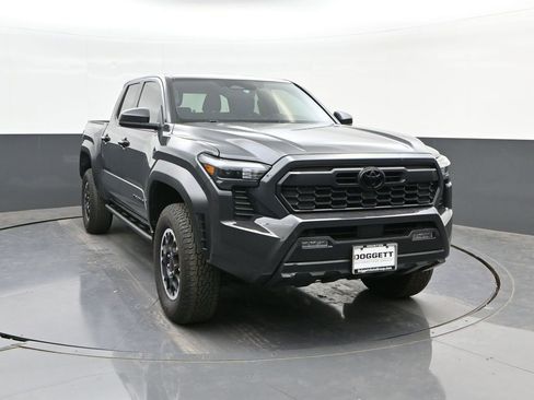 Used 2024 Toyota Tacoma TRD Off-Road image 22