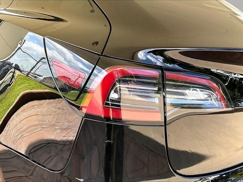 Used 2021 Tesla Model 3 Standard Range Plus RWD image 25