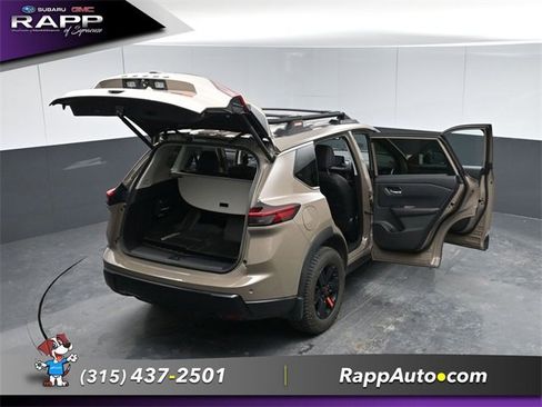 Used 2025 Nissan Rogue SV w/ Rock Creek Premium Package image 30