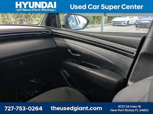 Used 2022 Hyundai Santa Cruz SEL w/ Activity Package FWD image 17