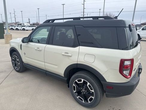 Used 2024 Ford Bronco Sport Outer Banks w/ Tech Package image 5