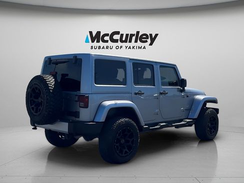 Used 2013 Jeep Wrangler Unlimited Sahara w/ Connectivity Group AWD/4WD image 6