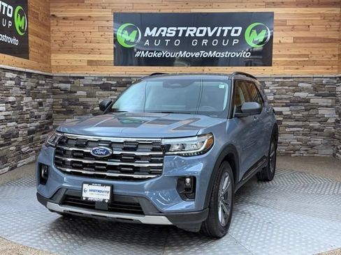 Used 2025 Ford Explorer Active w/ Active Comfort Package AWD/4WD image 4