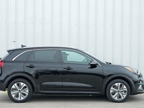 Used 2020 Kia Niro EX image 49