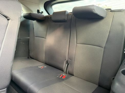 Used 2021 Toyota Highlander LE AWD/4WD image 14