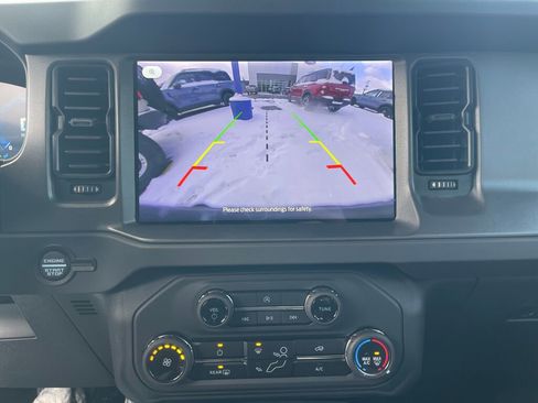 New 2025 Ford Bronco Base image 9