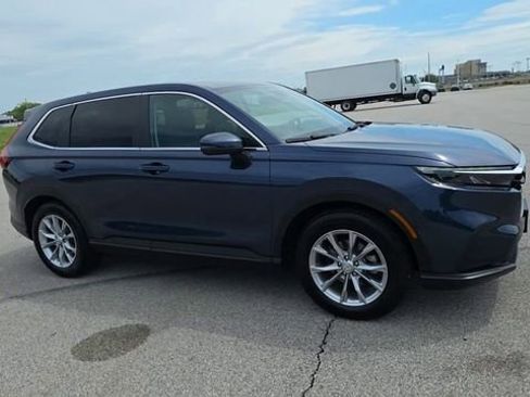 Used 2023 Honda CR-V EX image 9