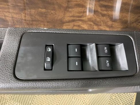 Used 2015 Ford Flex Limited w/ Class III Trailer Tow Package image 26