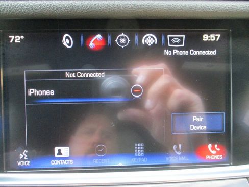 Used 2018 Cadillac XT5 FWD image 38