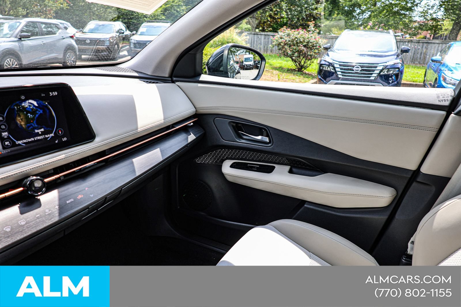 Used 2023 Nissan Ariya FWD image 37
