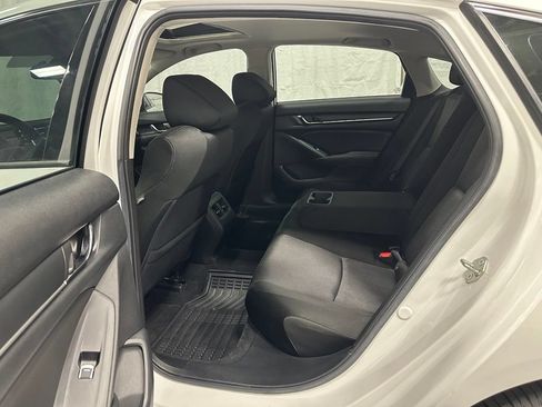 Used 2020 Honda Accord EX image 41