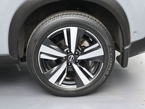 Used 2022 Nissan Rogue Platinum w/ Head-Up Display Package AWD/4WD image 14